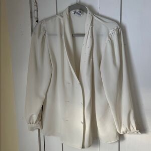 Leslie Fay Cream longsleeve button up shirt with pearls